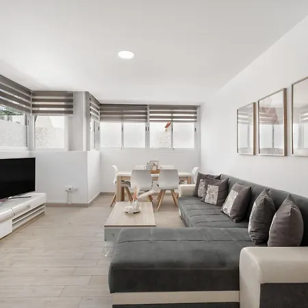 Dreams Holidays * אדחה